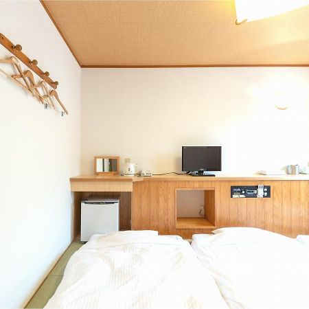 Business Hotel Yanagi Kitakyushu Kokura Ngoại thất bức ảnh