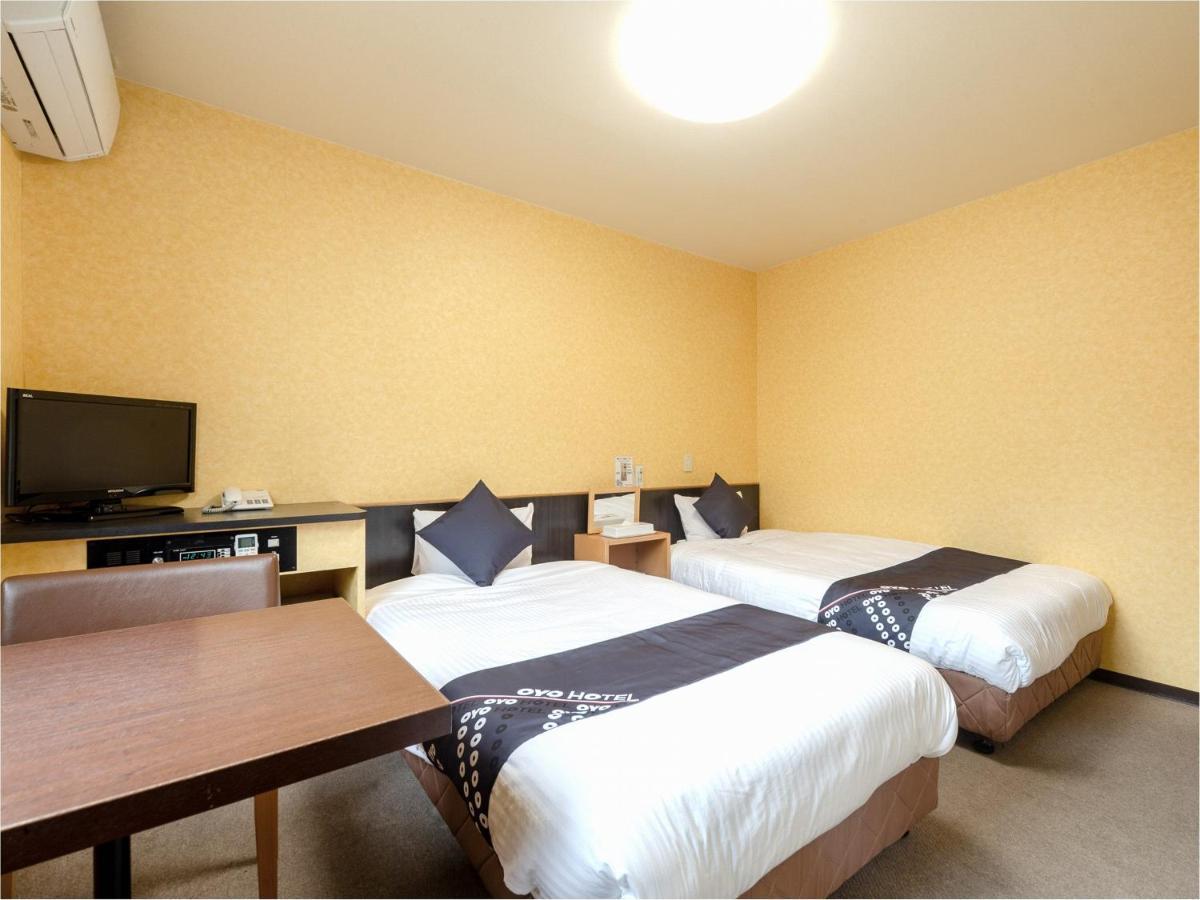 Business Hotel Yanagi Kitakyushu Kokura Ngoại thất bức ảnh
